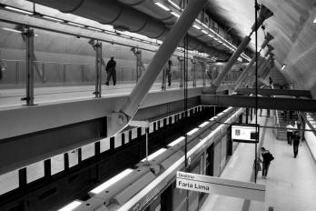 Passeando pela nova linha do metrô (e a reconfiguração dos fluxos na cidade)