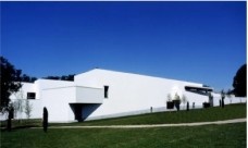 A view of the Serralves Museum of Contemporary Art
Designed by Pritzker Prize winning Portuguese architect Álvaro Siza Vieira.<br />Serralves Museum 