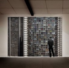 Exposição "V. se encontra na posição da seta"<br />Foto Tuca Vieira 