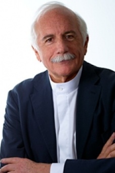 Architect Moshe Safdie