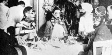 Le Corbusier e Josephine Baker na festa à fantasia, celebrando a travessia da linha do Equador, à bordo do transatlântico Luteita,1929.
