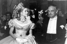 27 de maio de 1966.
Átrio do Cassino. Baile do Centenário. A Princesa Grace e o Príncipe Rainier [©Archives – SBM Mônaco]