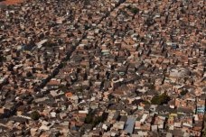 Favela de Paraisópolis, São Paulo<br />Foto Fábio Knoll  [Website MCB]