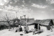 Pierre Jeanneret. Vue, depuis
une habitation voisine, du Palais
de l’Assemblée, Chandigarh,
India. Non daté, vers 1962.
Photo © Maristella Casciato