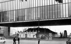 Fotos da exposição no MASP em 1972 com Circo Piolin no vão livre do museu<br />Foto divulgação  [Instituto Bardi]