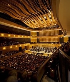 Royal Conservatory, TELUS Centre for Performance and Learning (Toronto, ON)<br />Kuwabara Payne McKenna Blumberg Architects 