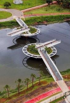 Ponte sobre Canal Guarapiranga
Loeb Capote Arquitetura e Urbanismo
<br />Foto Divugação 