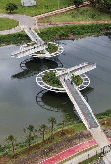 Loeb Capote Arquitetura e Urbanismo
Ponte Friederich Bayer, São Paulo<br />Leonardo Finotti 