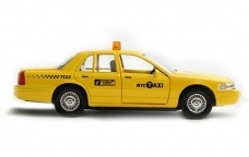 New York Taxi typeface, logo, and livery design, 2007<br />Photo Smart Design 