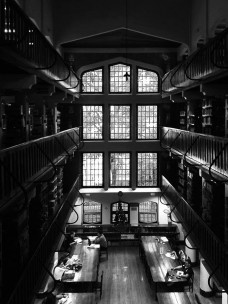 Biblioteca Central da Universidade Presbiteriana Mackenzie<br />Foto Abilio Guerra 