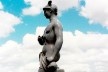 <i>Mercúrio</i>, detalhe de escultura cerâmica da Fábrica das Devesas, em Ouro Preto, Brasil  [Arquivo fotográfico Museu Nacional do Azulejo]
