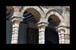 Detalhes dos arcos de coluna da Igreja de San Bartolomé. Atienza - Guadalajara, Espanha
