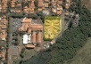 Foto aérea do Centro Infantil Boldrini junto ao parque ecológico [Esquema desenvolvido pelas autoras sobre imagem de satélite disponível em Google Earth]