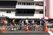Ciclistas ocupam a Avenida Paulista no domingo<br />Foto Abilio Guerra 