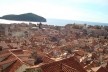 No circuito das muralhas. Cidade Antiga de Dubrovnik vista de cima da muralha<br />foto Aline Martins da Silva 