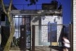 Casa Maracanã, São Paulo, vista da rua, cena noturna. Terra e Tuma arquitetos associados.<br />Foto Pedro Kok 