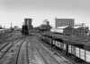 Pátio de manobras ferroviárias e elevadores de grãos, articulando porto, abastecimento e trem <br />Foto: Montaña  [Arquivo CEDODAL]