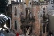 Castelinho da Rua Apa em ruínas, visto do Minhocão<br />Foto Victor Hugo Mori 