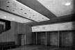 Foyer, Cine Trianon (atual Cine Belas Artes), São Paulo<br />Autoria da foto não identificada  [Acrópole, n. 215, set. 1956, p. 448]