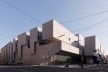 A nova Bocconi, Milão, Grafton Architects, projeto de 1999-2000, inauguração em 2008. Vista a partir da Via Bligny<br />Foto Lucas Corato 