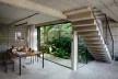 Casa Maracanã, São Paulo, jardim no nível inferior. Terra e Tuma arquitetos associados.<br />Foto Pedro Kok 