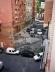 Vista del barrio barcelonés de Poble-Sec, que se contrapone frontalmente con el nuevo urbanismo propuesto en la zona Fórum. <br />Foto do autor (junho 2004) 