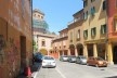 Via San Sigismondo, bairro de São Leonardo, Bolonha, Itália<br />Foto Victor Hugo Mori 