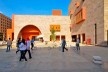 Novo Campus da Universidade Americana no Cairo. Bloco projetado pelo escritório Legorreta+Legorreta<br />Foto Barry Iverson 