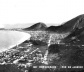 Praias de Copacabana e Leme, antes da construção do Hotel Copacabana Palace, em postal dos anos 1910