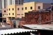Novas habitações na favela do Sossego, zona Norte de Rio de Janeiro. Escritório Archi 5.<br />Foto R. Segre 