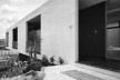 Residência Spartaco Vial, Sorocaba, 1956. Arquiteto David Libeskind<br />Foto José Moscardi  [BRASIL, Luciana. David Libeskind, Romano Guerra/Edusp]