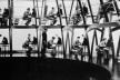 Fotograma de “1984”, filme britânico baseado no livro homônimo de George Orwell, direção de Michael Anderson, com Edmond O'Brien, Michael Redgrave e Jan Sterling, Reino Unido, 1956<br />Foto divulgação 