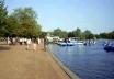  Exemplo de aproveitamento de corpo d’água no Hyde Park, Londres. Simples, como ocorre na Lagoa Rodrigo de Freitas. Por que não pode ocorrer o mesmo nas lagoas da Barra da Tijuca?<br />Foto Daniel Jaulino 