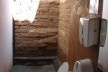 Biblioteca Infantil de Oaxaca, interior de los lavabos del conjunto con iluminación y ventilación natural, arquitecto Juan José Santibáñez García<br />Foto Humberto González Ortiz 