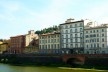 Edifícios de Florença às margens do Rio Arno. Florença, Itália. Agosto/2010<br />Foto Francisco Alves 