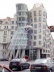 O edifício Ginger & Fred, de Frank Gehry, em Praga, República Checa <br />Foto L. Castello 