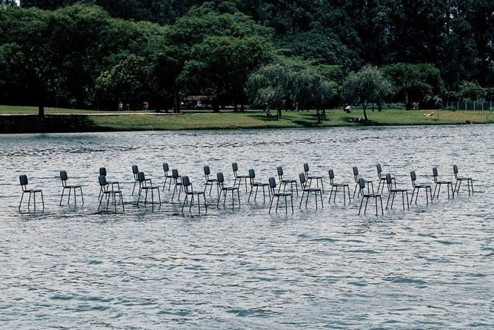 Guto Lacaz, “Auditório para questões delicadas”, Parque do Ibirapuera, 1989<br />Foto Guto Lacaz 