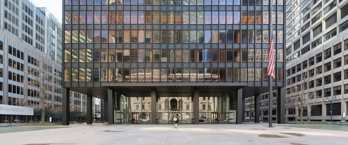 Seagram Building, Nova York, arquiteto Mies van der Rohe<br />Fotomontagem Victor Hugo Mori, 2018 
