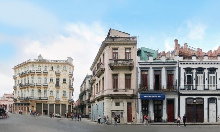 Avenida de las Misiones, Habana Vieja, Cuba<br />Foto Victor Hugo Mori 