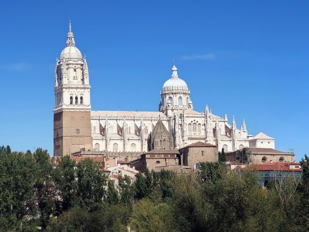 Catedrais de Salamanca, Espanha<br />Fotomontagem Victor Hugo Mori, 2019 