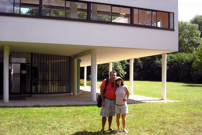 Mauricio Azenha e esposa em Ville Savoyer
<br />Foto Maurício Azenha 
