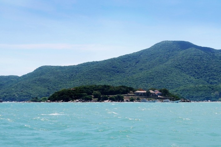 Fortaleza de Santa Cruz, lado oeste da Ilha de Anhatomirim, Governador Celso Ramos SC<br />Foto Victor Hugo Mori 
