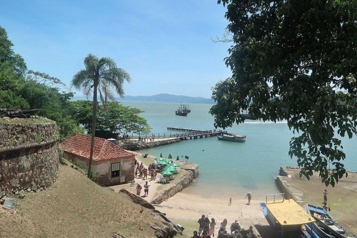 Ilha de Anhatomirim, acesso, Governador Celso Ramos SC<br />Foto Victor Hugo Mori 
