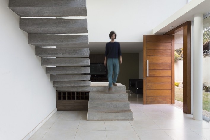 Vale do sol house, stairs and entrance. Marcos Franchini<br />foto Gabriel Castro 