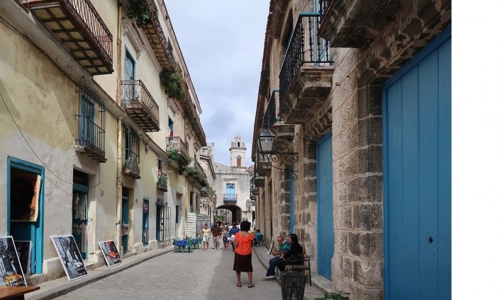 Calle San Ignacio, Habana Vieja, Cuba<br />Foto Victor Hugo Mori 
