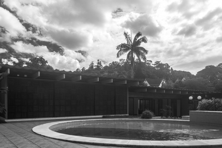 Residência da Rua Lages, Joinville SC. Arquiteto Luis Napoleão Carias de Oliveira<br />Foto Larry Sestrem 