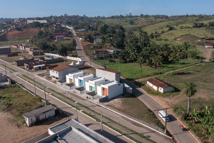 Casas Populares Paudalho, Paudalho PE Brasil, 2021. Arquiteto Edson Muniz (autor) / NEBR Arquitetura<br />Foto Manuel Sá 