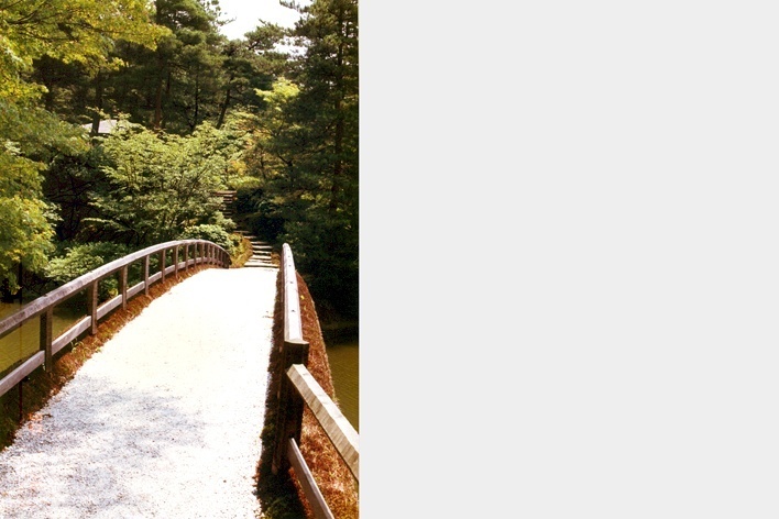 Vila Imperial de Katsura: Do-Bashi, ponte com corrimão feito em madeira de zelkova<br />Foto Maria do Carmo Maciel Di Primio 