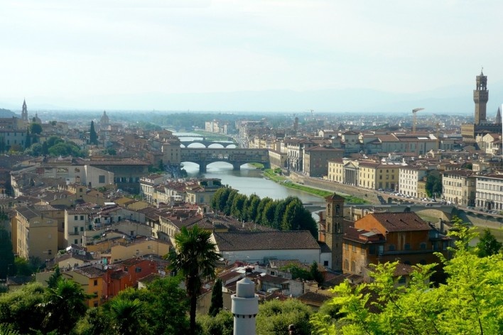 Vista aérea da cidade de Florença, Itália. Ponte Vecchio ao centro. Foto tirada a partir da Praça Michelangelo, ago. 2010<br />Foto Francisco Alves 