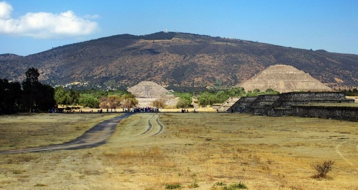 Teotihuacán, eixo principal formado pela Avenida dos Mortos, México<br />Foto Victor Hugo Mori 